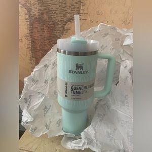 THE CLEAN SLATE QUENCHER H2.0 FLOWSTATE™ TUMBLER | 40 OZ ***Limited Edition***